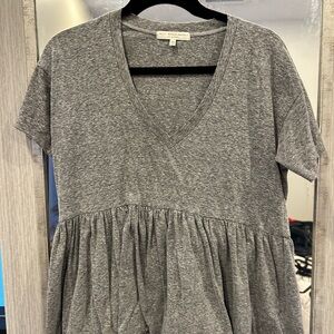 Truly Madly Deeply Heather Gray V-Neck Peplum Top